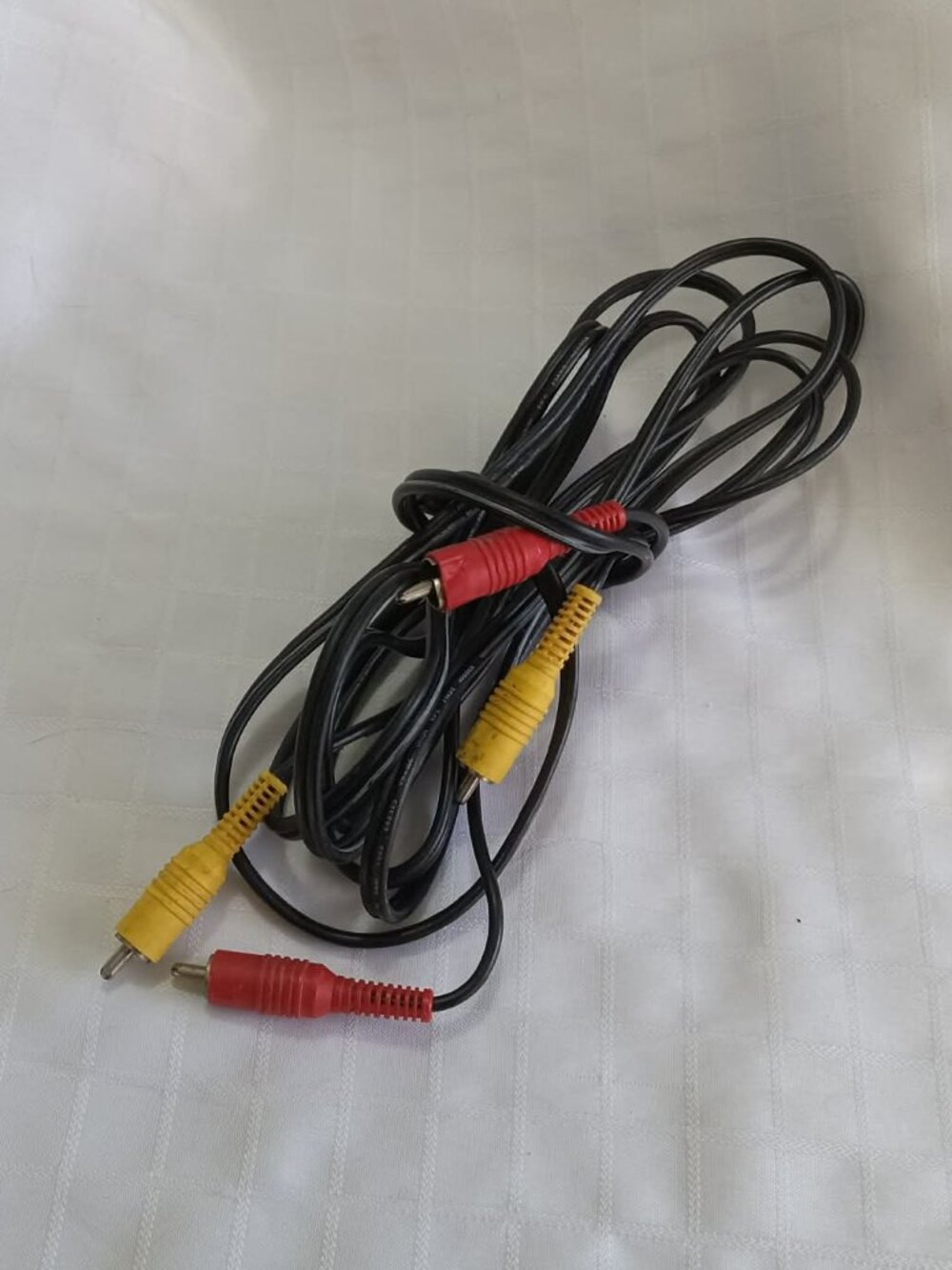 Composite audio-video cable RCA AV/yellow and red connectors for old consoles